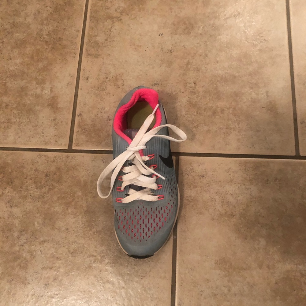 Girls Nike’s